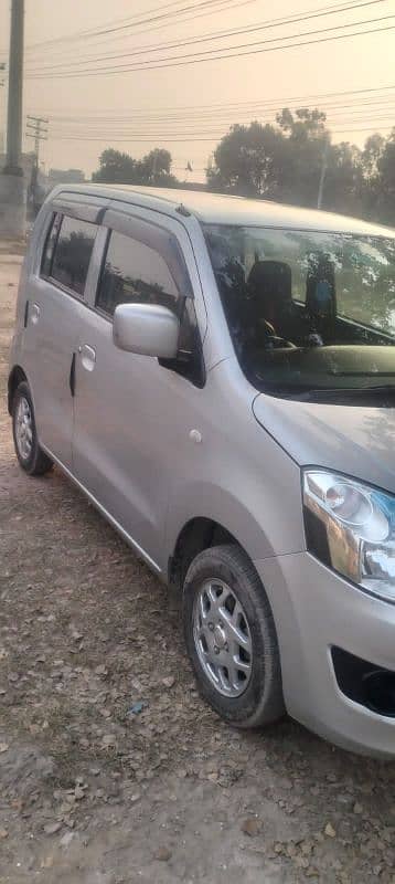 Suzuki Wagon R 2022 13