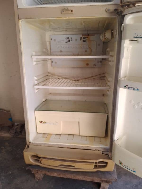 Used fridge 1