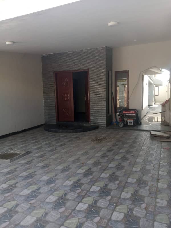 DHA PHASE 5 BUNGLOW FOR SALE CHANCE DEAL 9