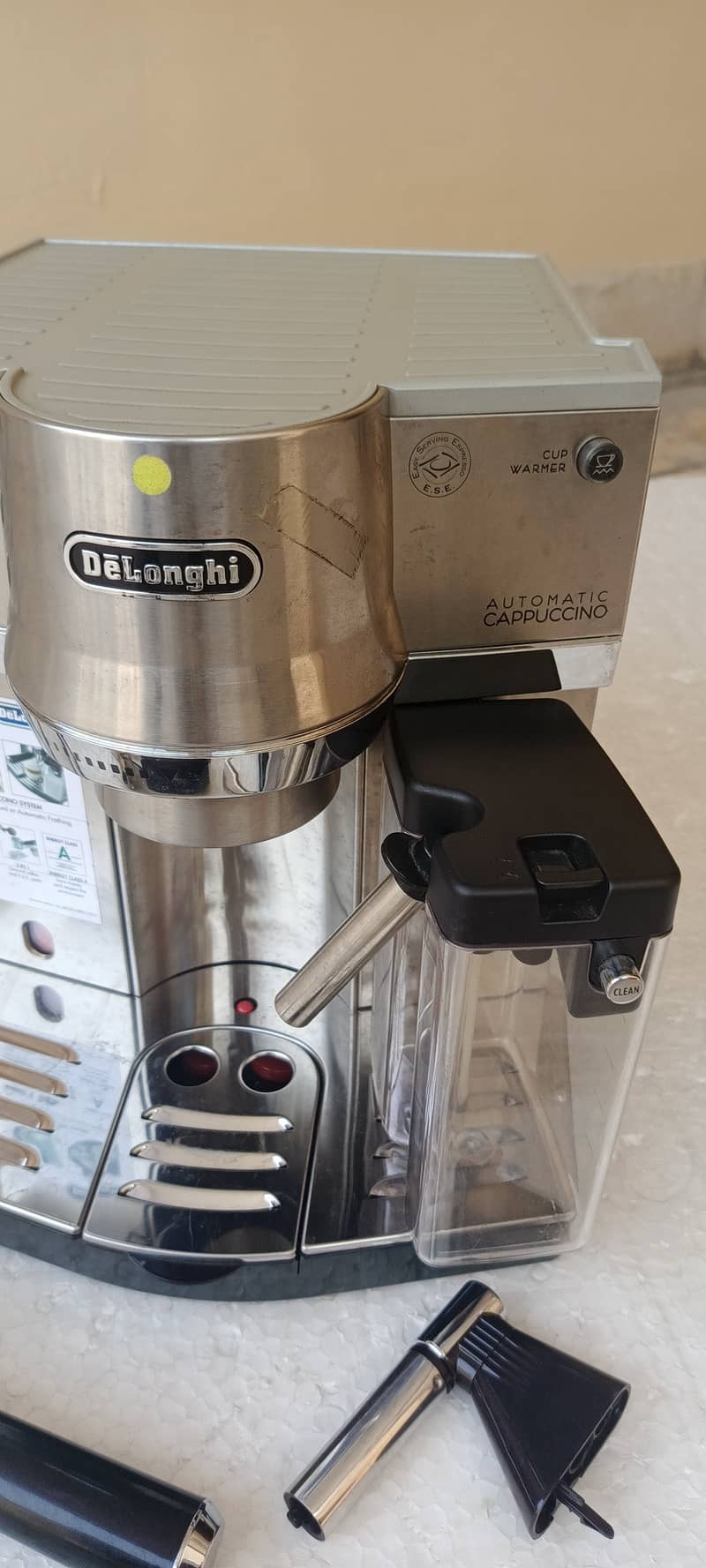 Coffee Maker/Delonghi 16