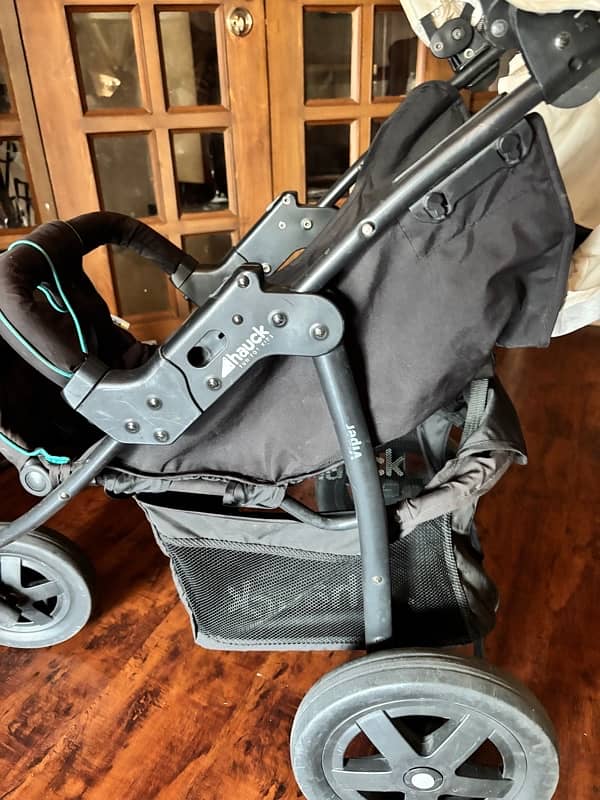 pram stroller with carry cot 4