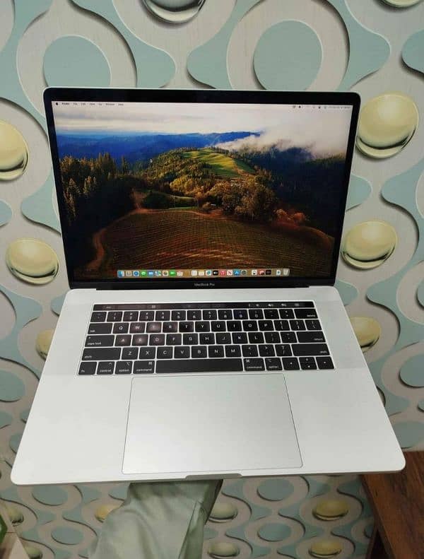 MACBOOK PRO 2016 (A1707) CORE I7 (16/512) 15'' INCHES 0