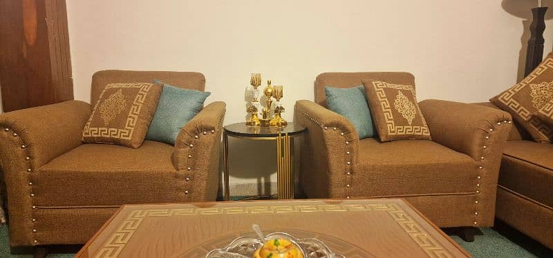 "5-Seater Sofa with Dewan – Excellent Condition (9.5/10) 1