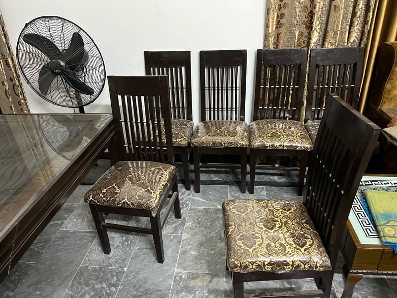 Dining Table with 6 chairs 4