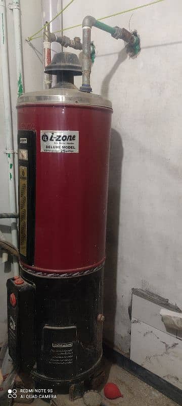 I zone gyser gas water heater deluxe model 12 / 14 gauge , 25 galloon 0