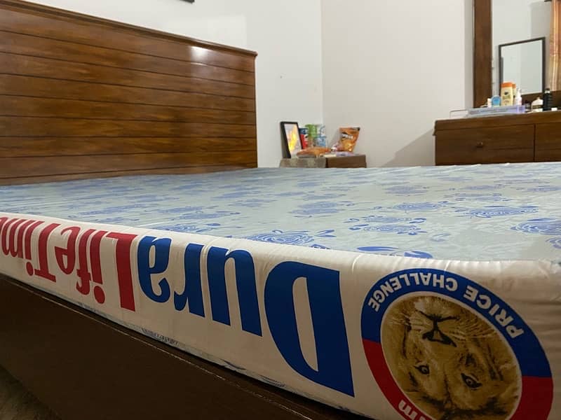 Durafoam King Bed Mattress | Excellent Condition 3