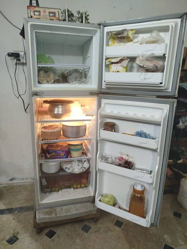 14 Cubic Fridge 3