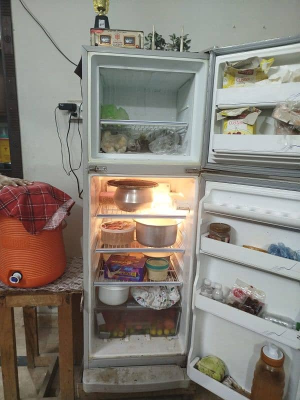 14 Cubic Fridge 6