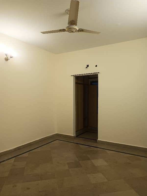 1 Canal open basement for rent demand 95000 6