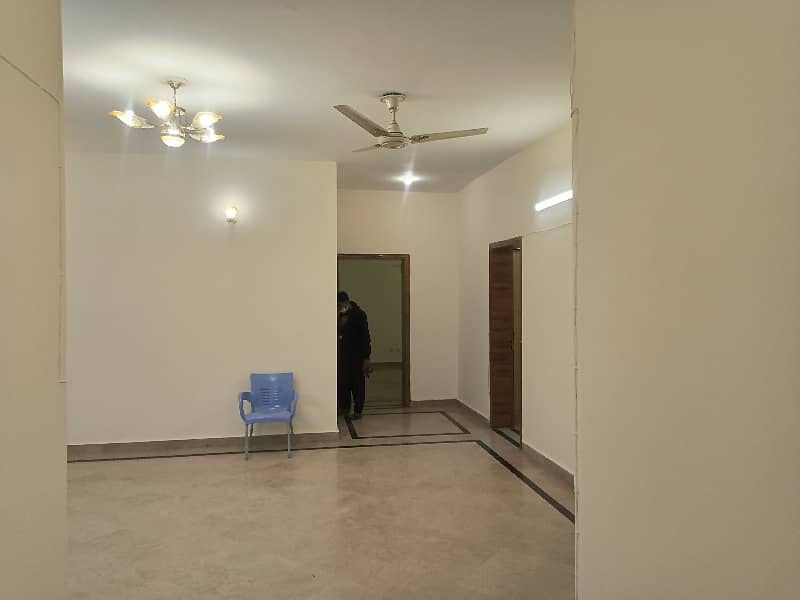 1 Canal open basement for rent demand 95000 9