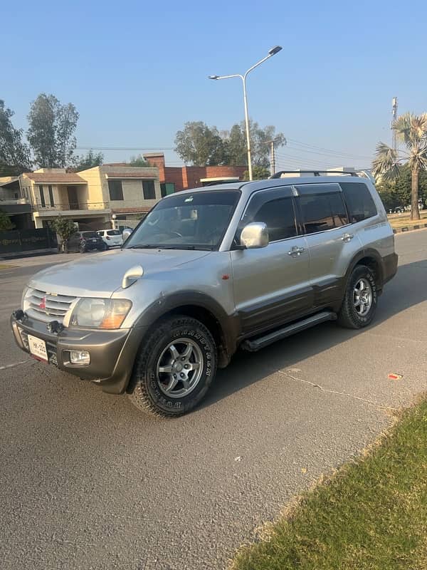 Mitsubishi Pajero 2005 17