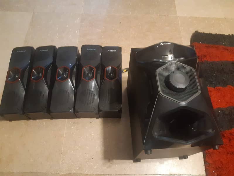 Surround sound system home theater audionic pace 8 five channals 6