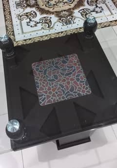 Center table in good condition