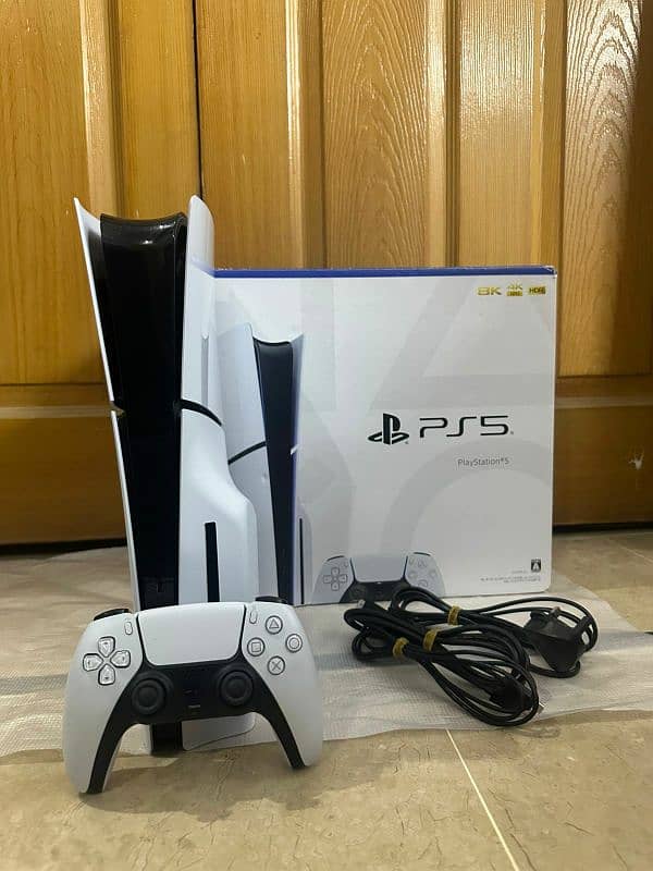 ps5 slim 4