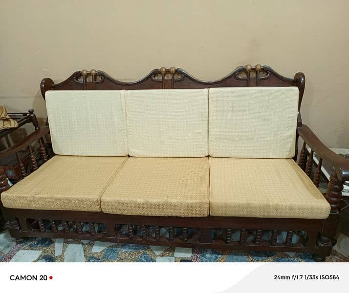 5 seater wooden sofa new condition 0