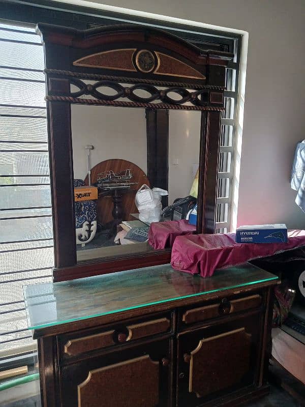 Dressing Table Used But Good condition 3