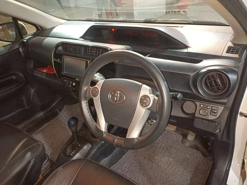 Toyota Aqua 2019 6