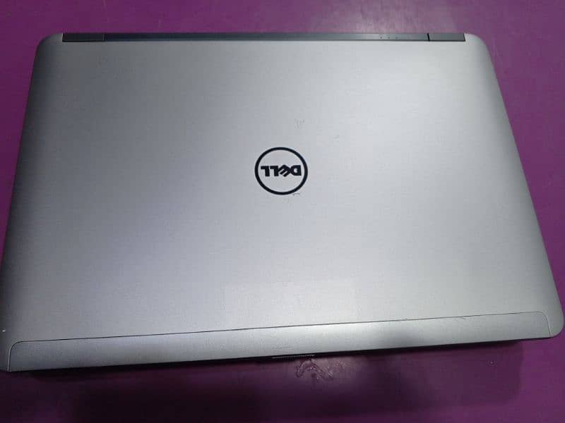 DELL E6440 1