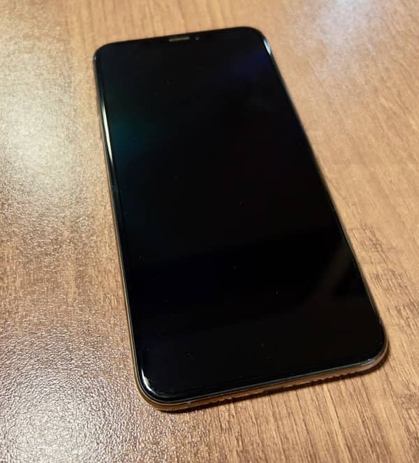 iPhone Xs Max, PTA Approved, Gold, 256 GB 1