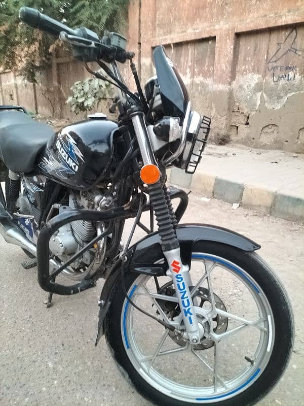 Suzuki GS-150 SE 2017 Available in Geniun Condition 2