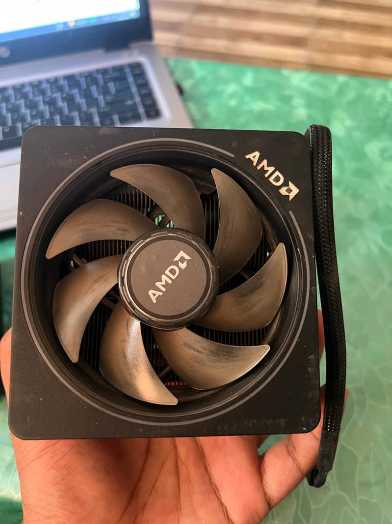 AMD Wraith Prism Cooler 1