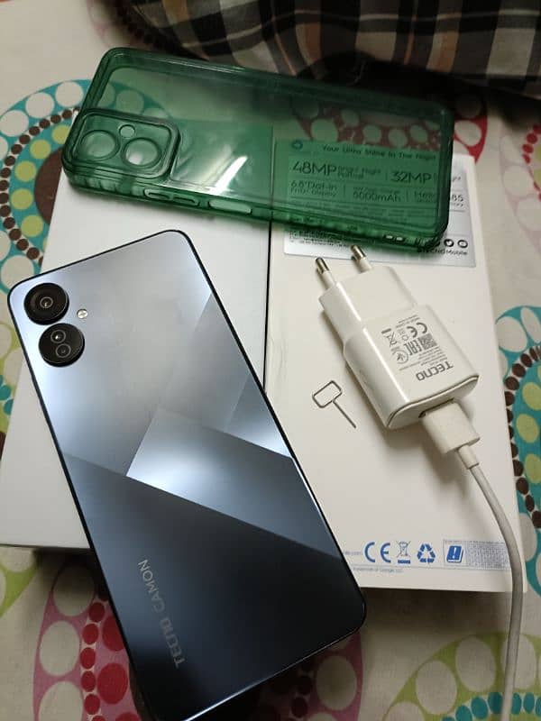 Tecno Camon 19 neo 0