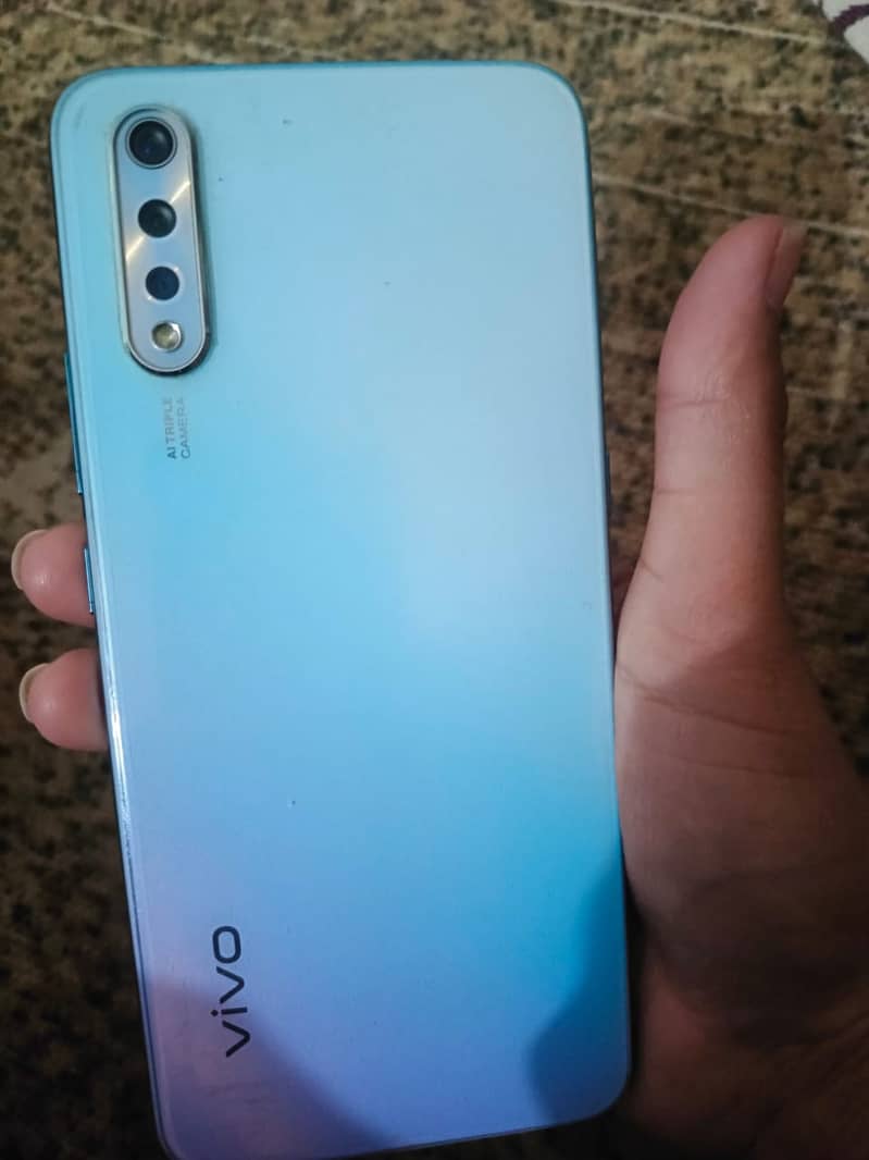 vivo s1 for urgent sale 3