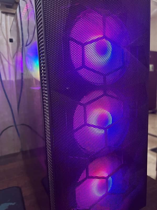 Custom Build Gaming PC 1