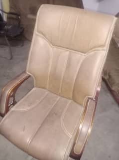 office chair for sale 10/8 condition