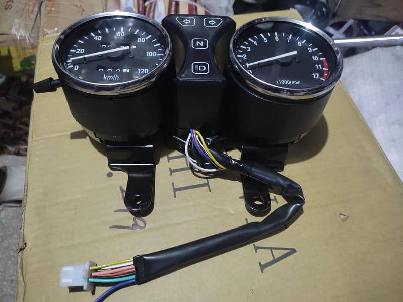 SUZUKI GS 150 GENUINE SPEEDO METER 1