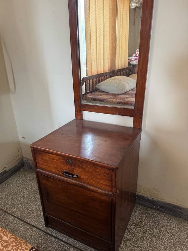 wooden dressing table 2