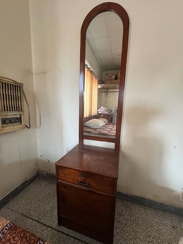 wooden dressing table 3