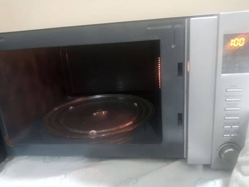 Electrolux Microwave Oven 3