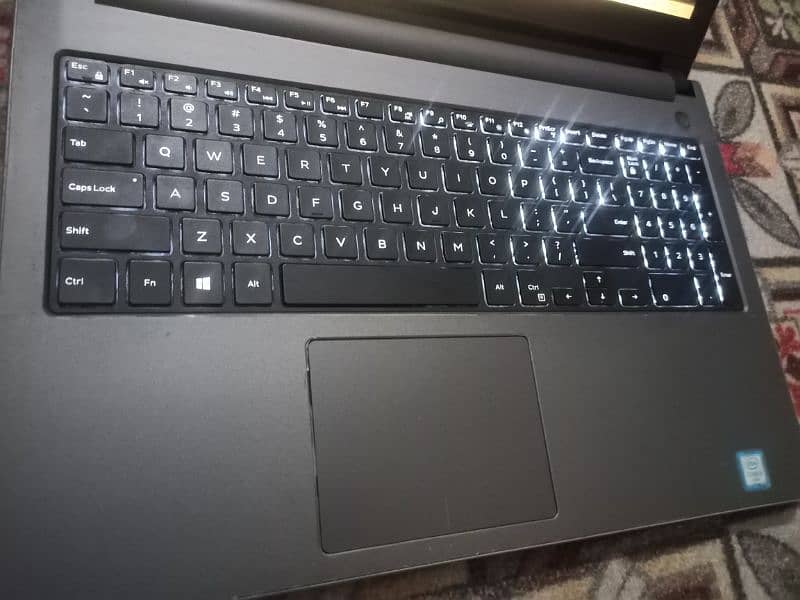 Dell i5 6gen 15.6 inch Touch 1080p screen numpad backlit KB 8gb ram 8