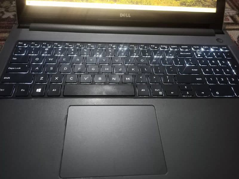 Dell i5 6gen 15.6 inch Touch 1080p screen numpad backlit KB 8gb ram 9