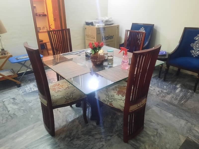 4 Seater Dining Table for Sale 0