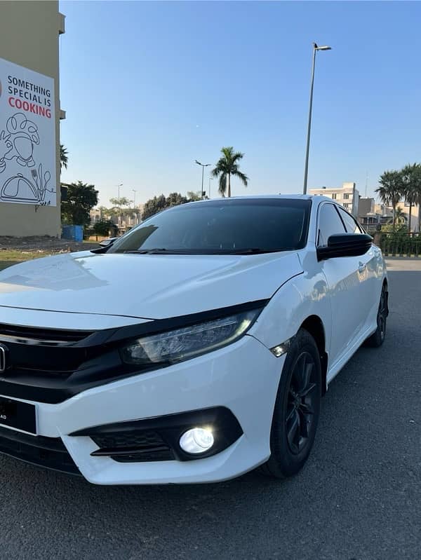 Honda Civic Oriel 2018 0