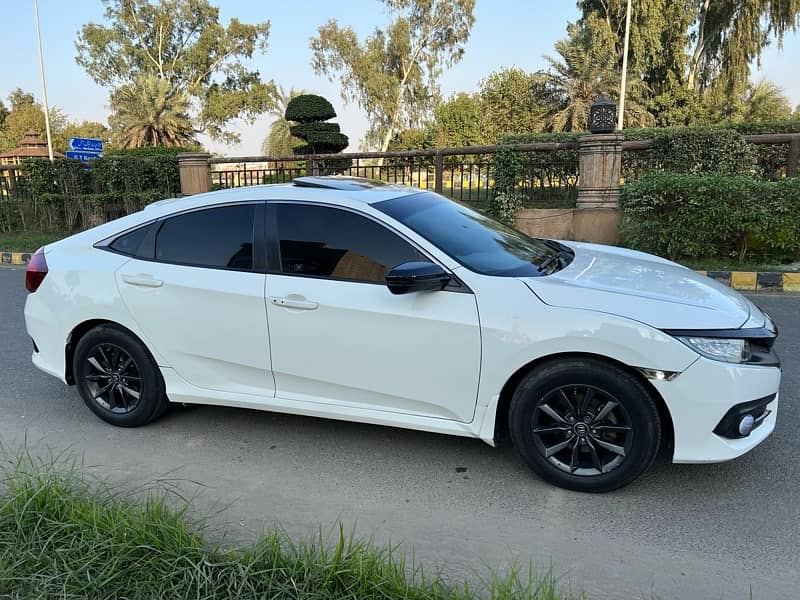 Honda Civic Oriel 2018 7