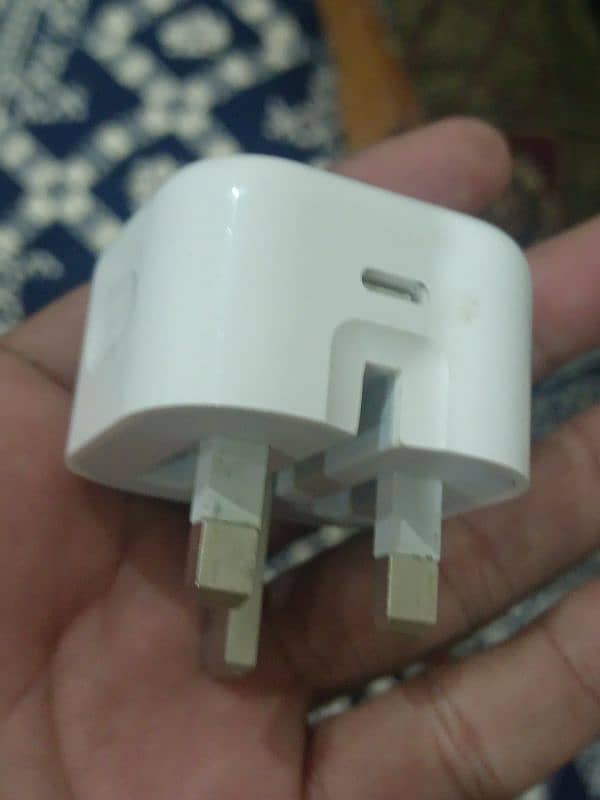 iphone charger 0