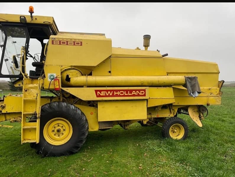 Harvester New Holland 8060 0