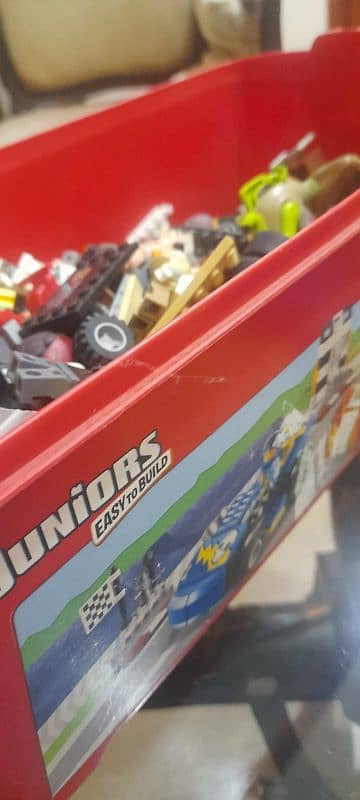 Lego books, starwars and random peices lot! 4