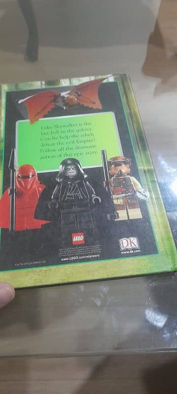 Lego books, starwars and random peices lot! 7