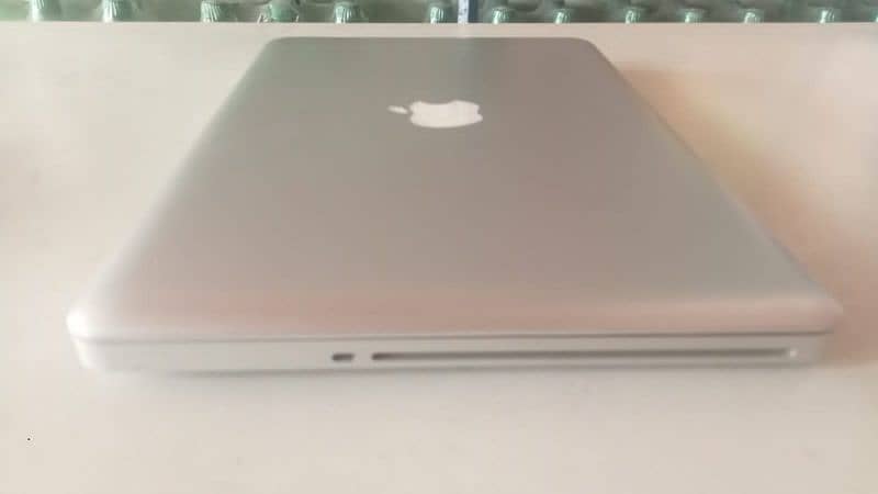 Macbook pro mid 2012 10