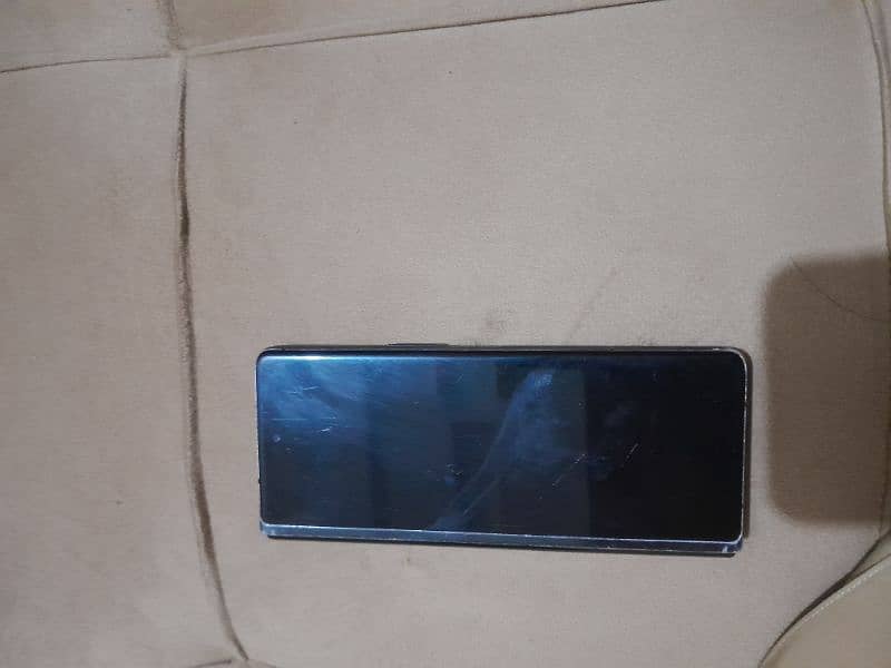 Samsung galaxy z fold 2 good mobail 4