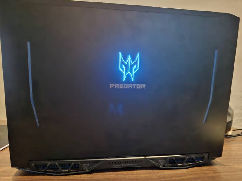 Acer Predator Helios 300 1