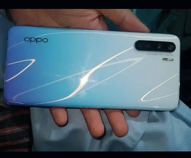 oppo f15 8/128 03474105553 1