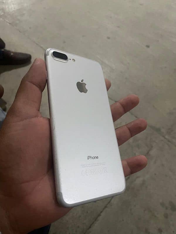 i phon 7 plus 128 gb 3