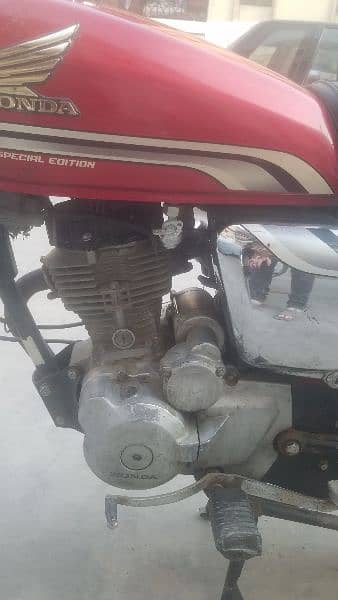 Honda cg 125 special edition red Karachi registration 9