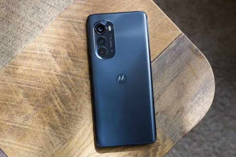 Motorola edge (2022) 0