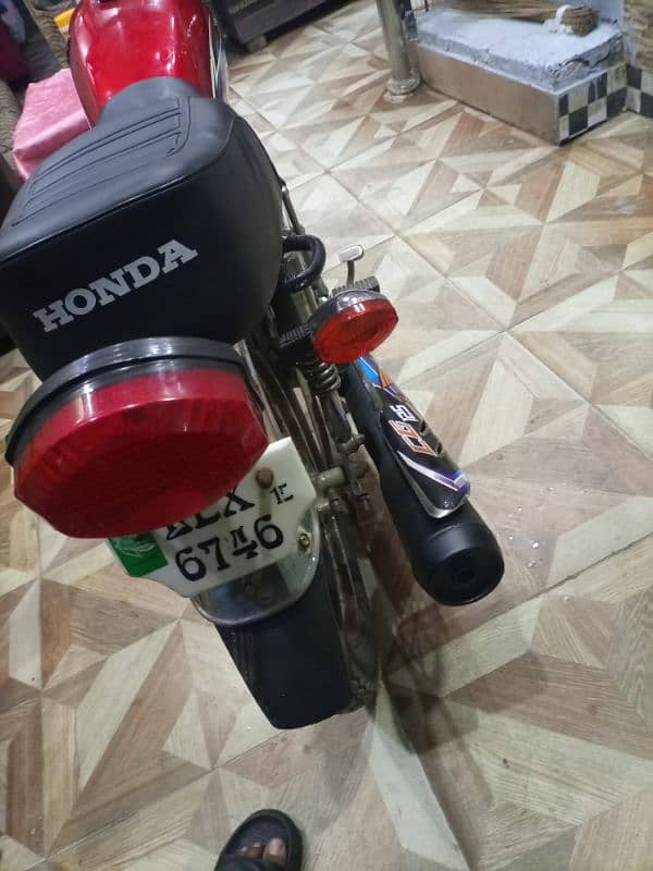 honda125 2015 oringnal condion engine100 presrt ok 2